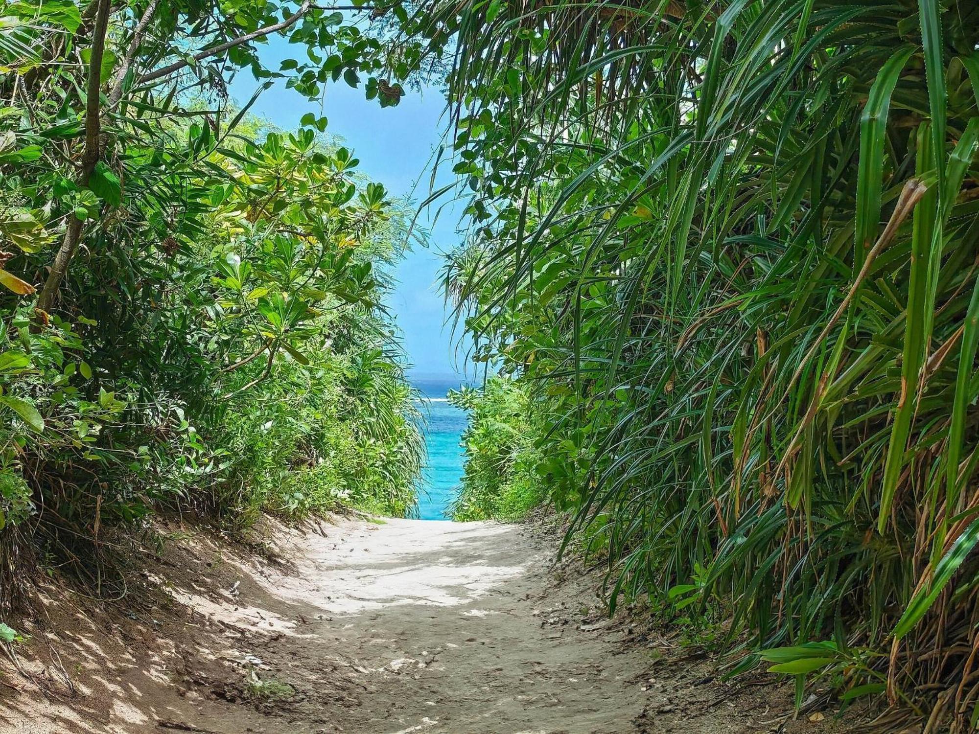 Nagahama Beach Resort Kanon Nakijin Exteriör bild