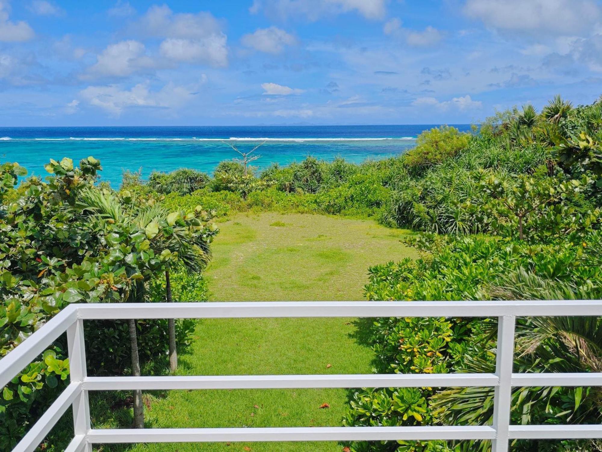 Nagahama Beach Resort Kanon Nakijin Rum bild